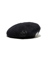 D-00994 LEATHER WAPPEN FLUFFY BERET