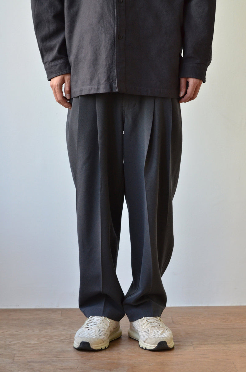 KON-PT02243 3 PLEAT WOOL PANTS