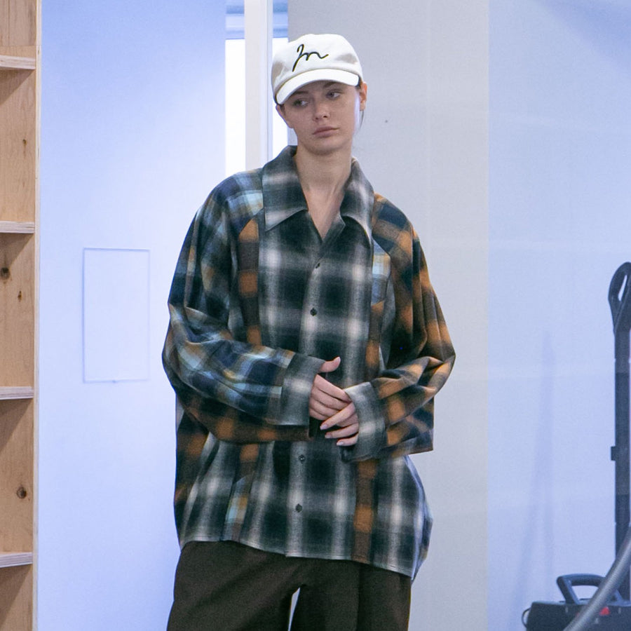 WM07-SH242071 OMBRE CHECK COTTON SHAGGY RAGLAN OVERSIZE SHIRT