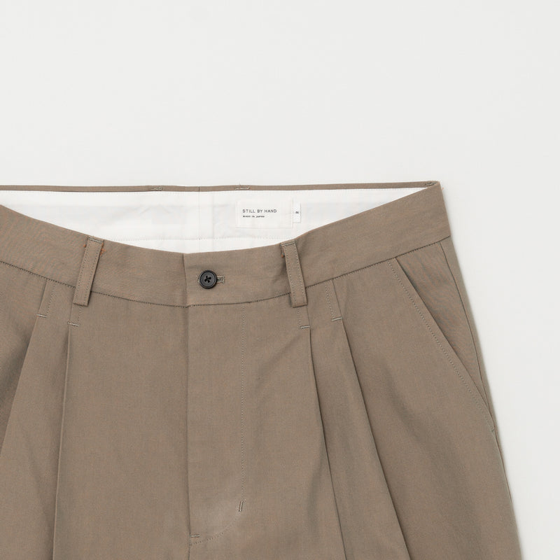 PT09243 DEEP TUCK PRESSED PANTS