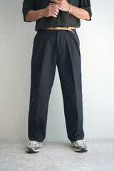 PT09243 DEEP TUCK PRESSED PANTS