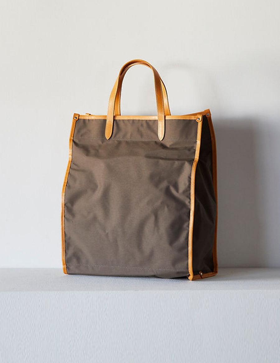 SO17 NOBLE SQUARE TOTE