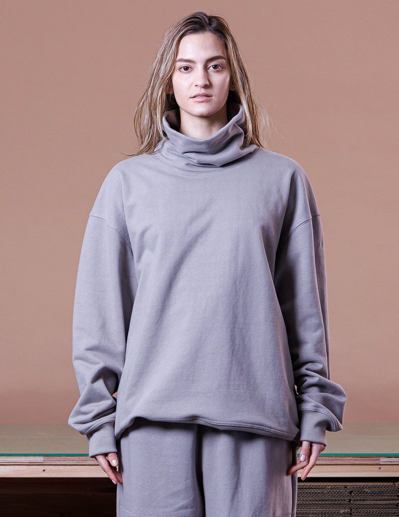 VOSWH URAKE HIGH NECK SWEATSHIRT